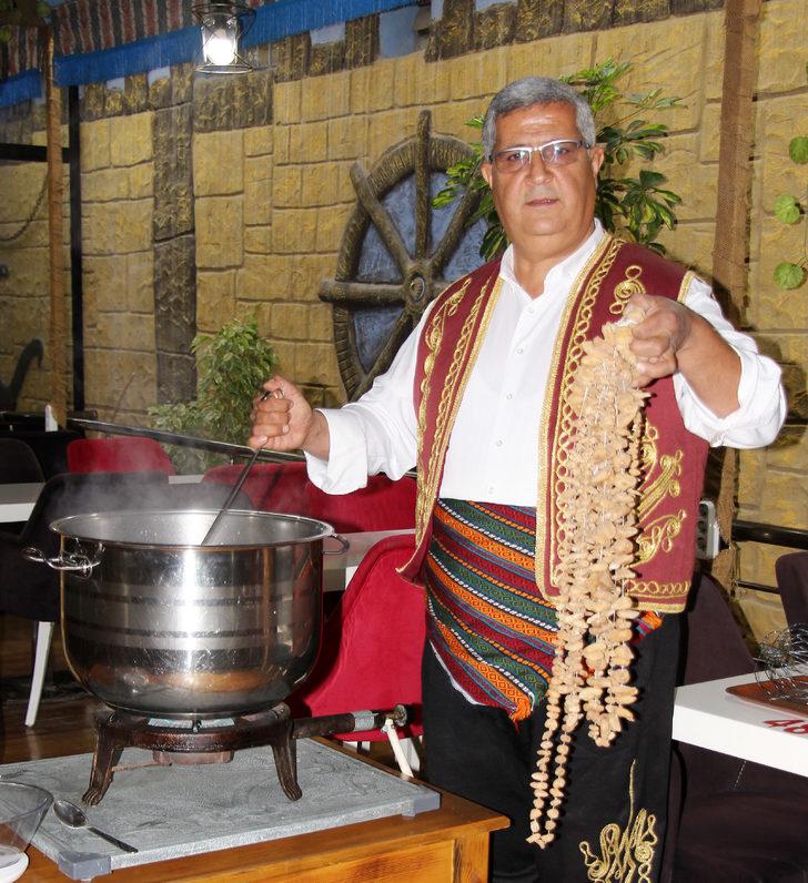 Cumhurbaşkanı Recep Tayyip Erdoğan gazetecilere ikram etmişti! Bucak salebinin kilosu, 700 liraya ulaştı G3