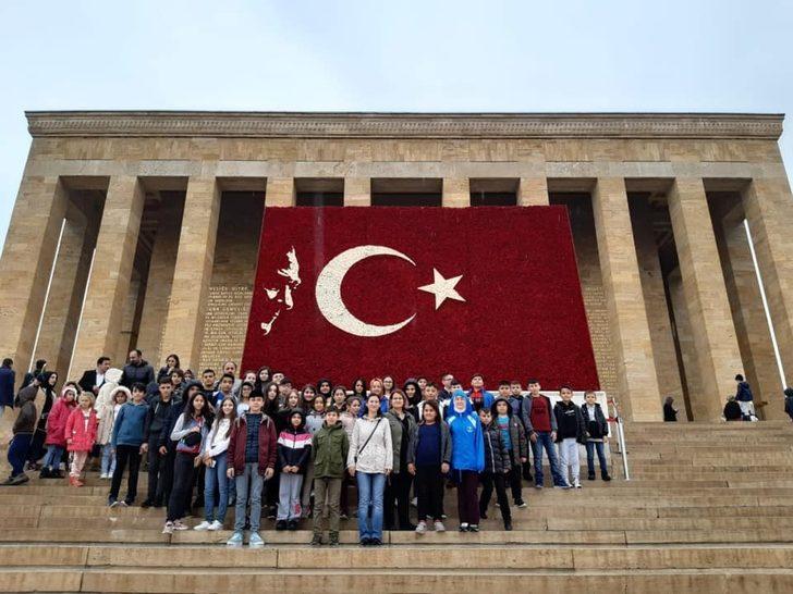 Öğrenciler bilimsel ve kültürel gezide G3