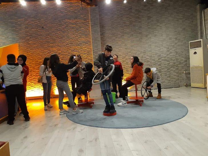 Öğrenciler bilimsel ve kültürel gezide G4