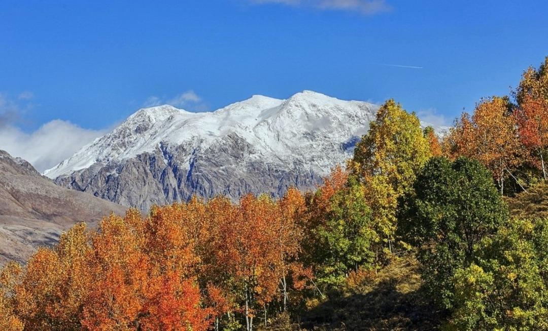 P&uuml;l&uuml;m&uuml;r ve Ovacık&rsquo;a mevsimin ilk karı yağdı