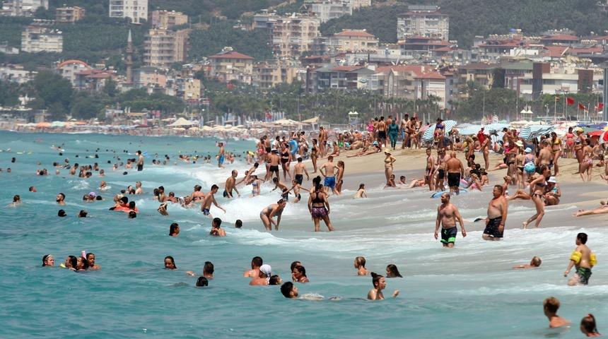 Antalya tüm yılların rekorunu kırdı