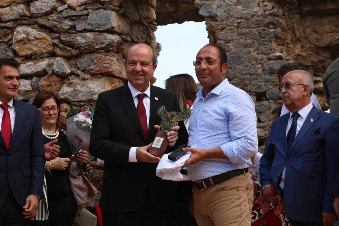 Sel&ccedil;uk &Uuml;niversitesine teşekk&uuml;r plaketi verildi