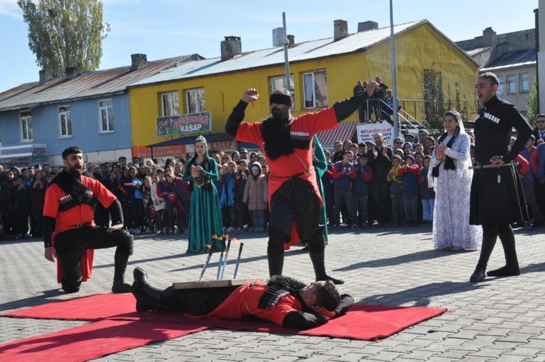 Arpa&ccedil;ay&rsquo;da kurtuluş coşkusu