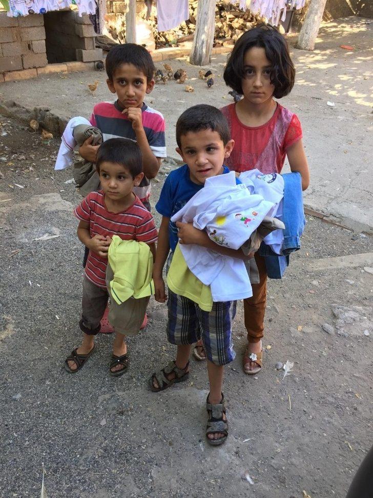 Fedakar öğretmenden muhtaç öğrenci ve ailelere yardım seferberliği G3