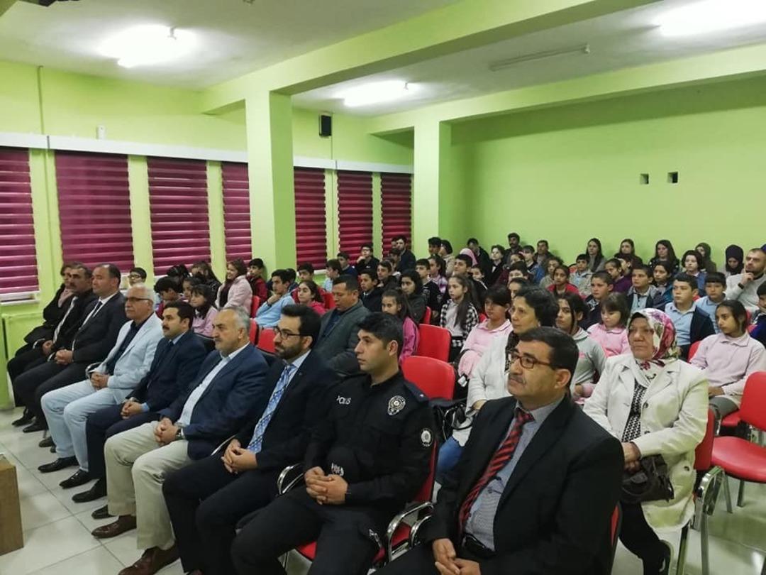 &Ouml;ğrencilere &lsquo;Sigara ve Teknoloji Bağımlılığı&rsquo; semineri