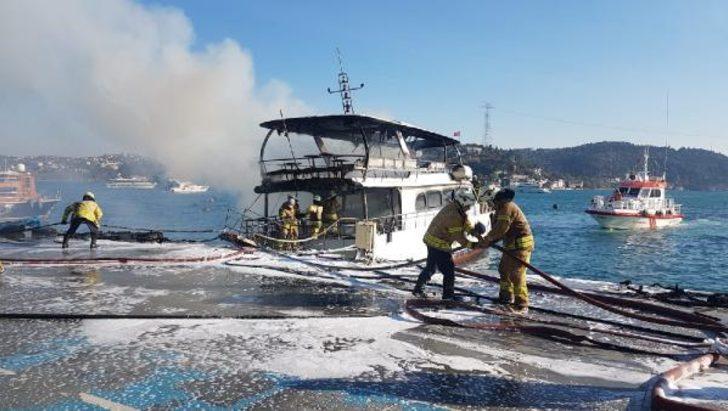 Bebek Sahili'nde panik anları! Teknede yangın çıktı G1