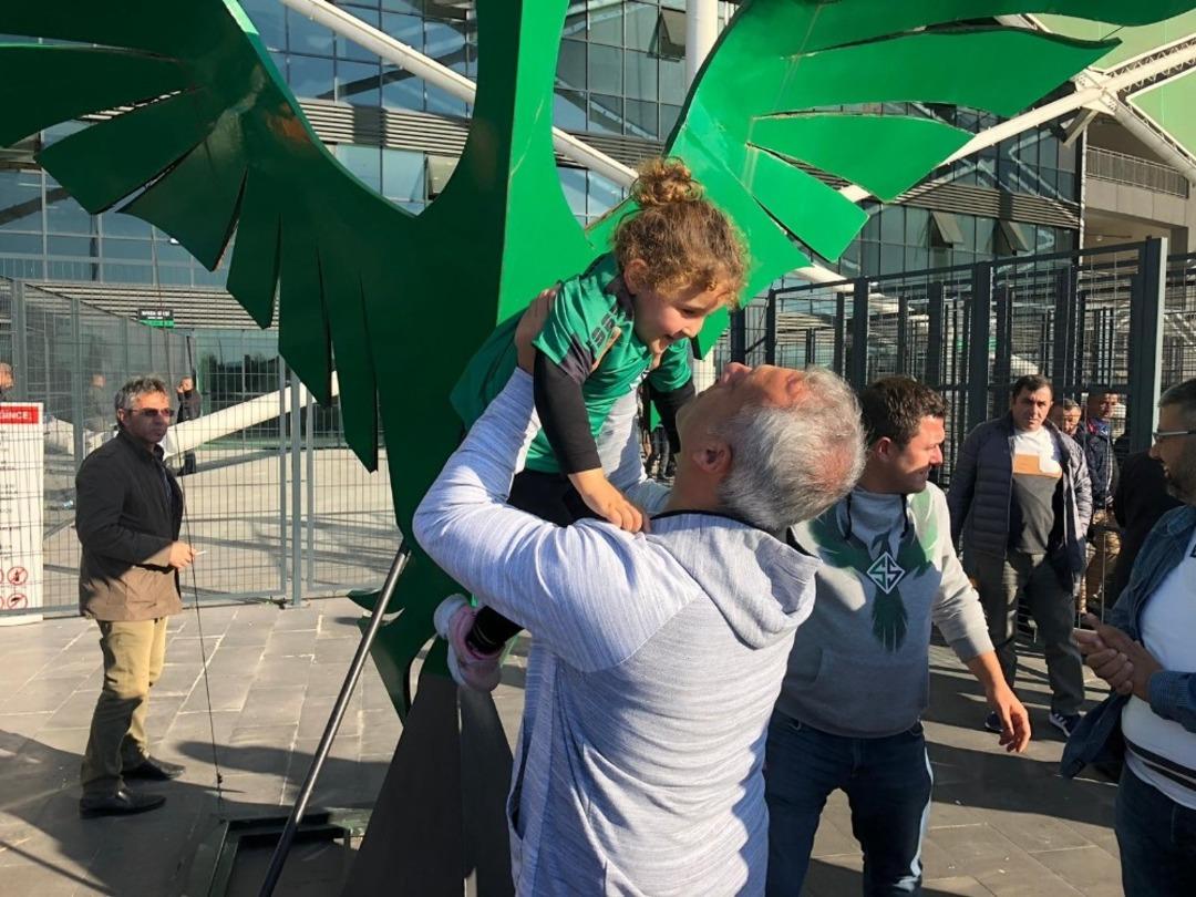 Başkan Babaoğlu: &ldquo;Sakaryasporumuzun aldığı galibiyet hepimizi sevince boğdu&rdquo;