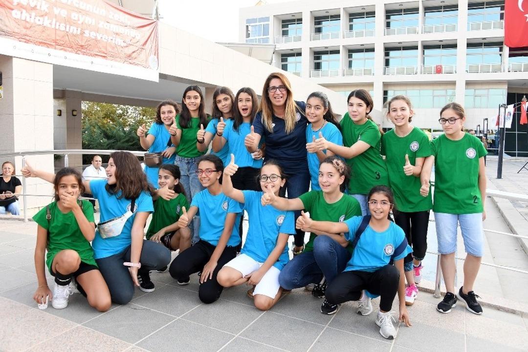 Mersin B&uuml;y&uuml;kşehir Belediyesi Gen&ccedil;lik ve Spor Kul&uuml;b&uuml; 18 branşta hizmet veriyor