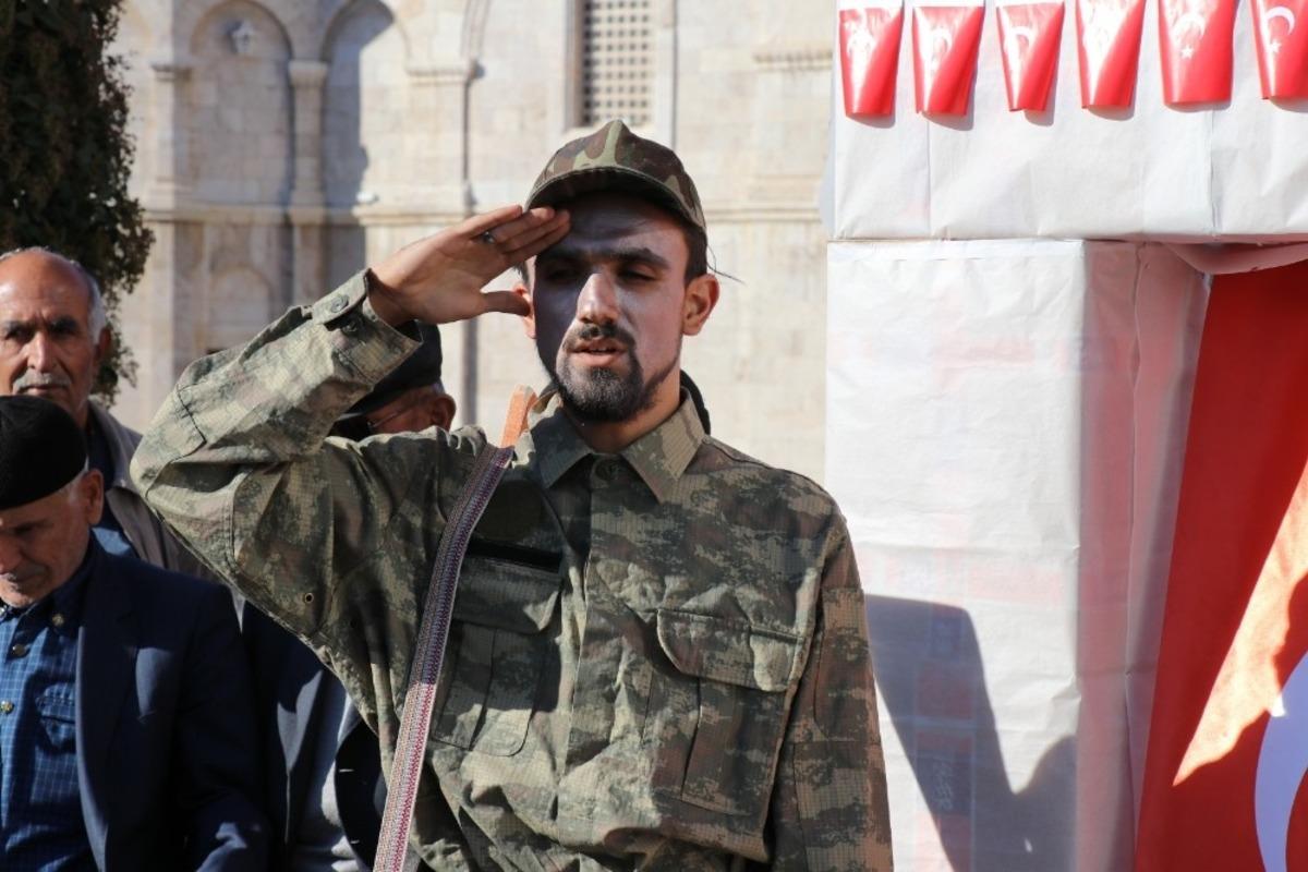 Barış Pınarı Harekatı&rsquo;na tiyatrolu destek