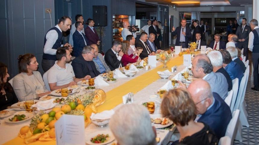 Başkan Se&ccedil;er: "Bizi birlik i&ccedil;erisinde hizmet etmek kurtaracak"