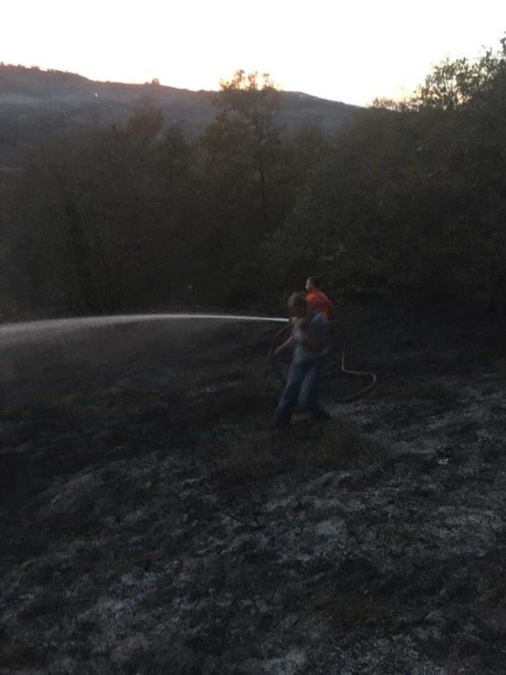 Ormanlık alanda çıkan yangın söndürüldü G3