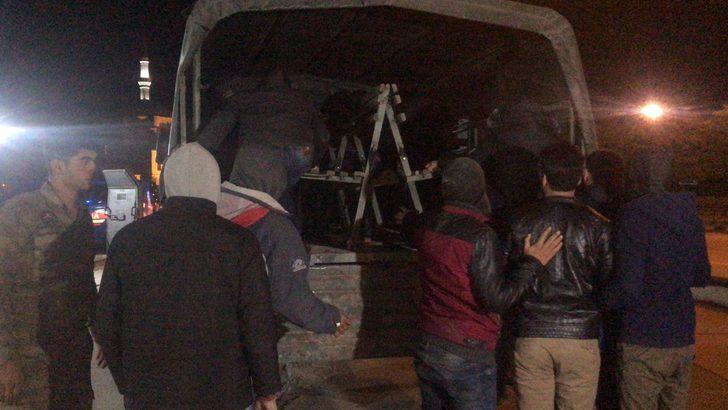 Yunanistan 252 kaçak göçmeni Türkiye'ye zorla gönderdi iddiası G4