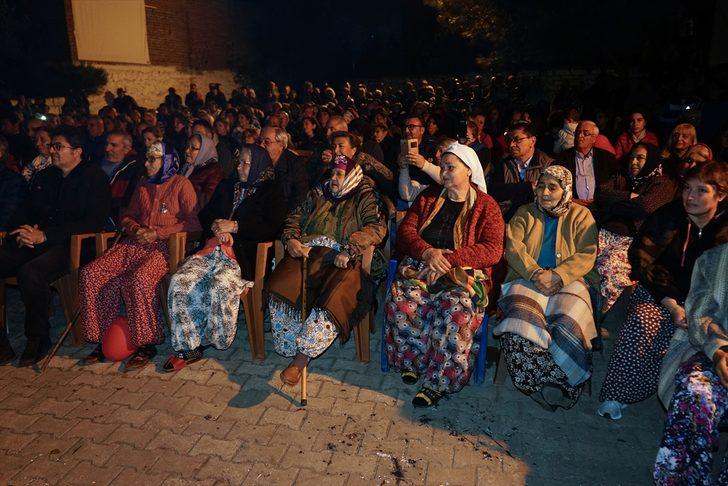 Traktör römorkunda 'senfonik konser' G2