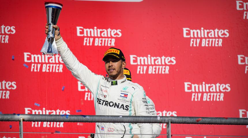 F1'de şampiyon Hamilton