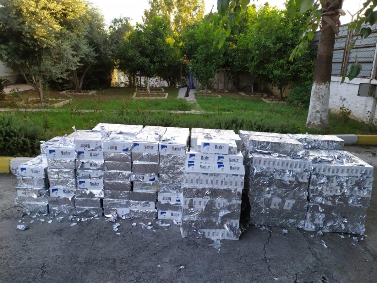 Ka&ccedil;ak sigaraları x raydan ge&ccedil;irmek i&ccedil;in folyoya sardılar