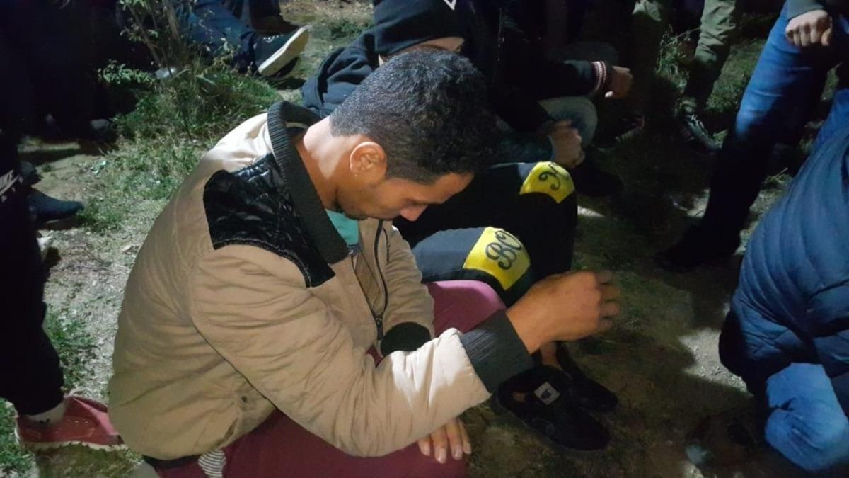 G&ouml;&ccedil;menler Yunanistan'da dehşeti yaşadı! D&ouml;vd&uuml;ler, gasp ettiler T&uuml;rkiye'ye g&ouml;nderdiler