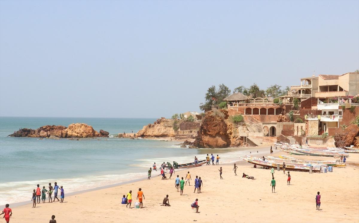 İşte seyahat tutkunlarının yeni g&ouml;zdesi: Senegal'in balık&ccedil;ı kasabası Toubab Dialaw