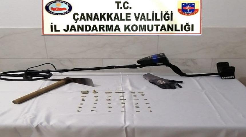 Defineci üzerinde 39 sikkeyle suçüstü yakalandı