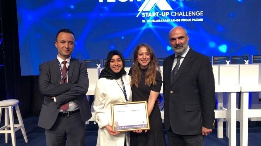 Uyku Apnesini engelleyen yastık birinci geldi