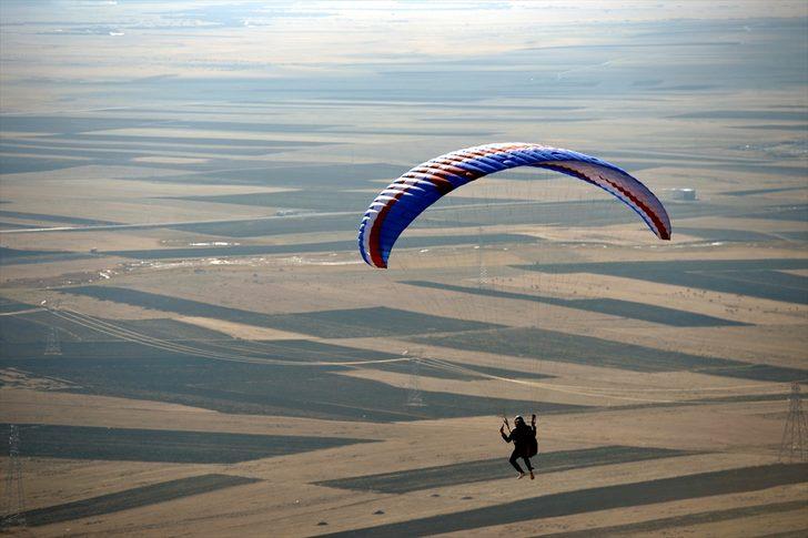 Ardahan'da gökyüzü renklendi! Adrenalin dolu anlar G2