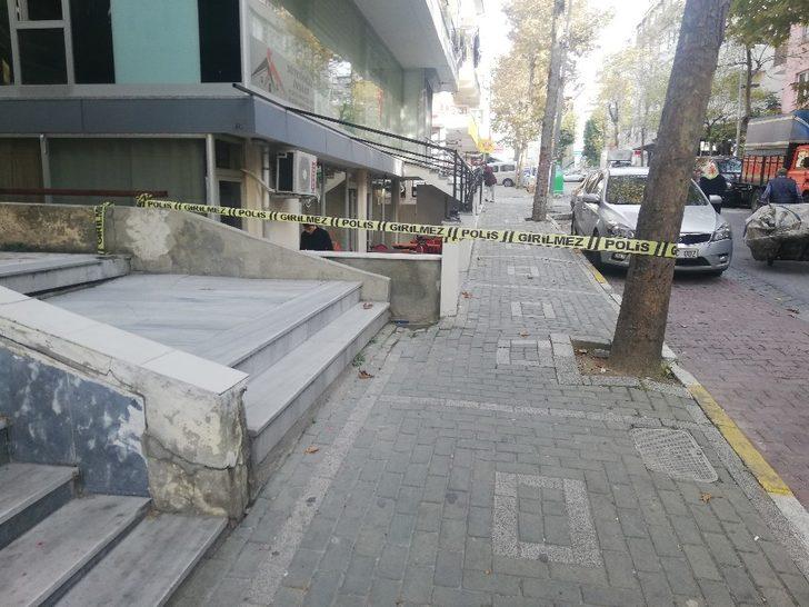 Avcılar’da kadın cinayeti! Birlikte yaşadığı şahıs tarafından bıçaklandı G5