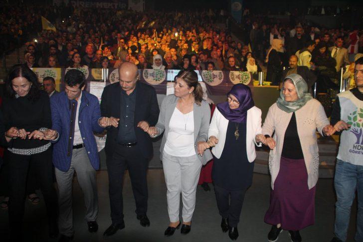 HDP'nin İstanbul Kongresi'nde tepki çeken görüntüler G3