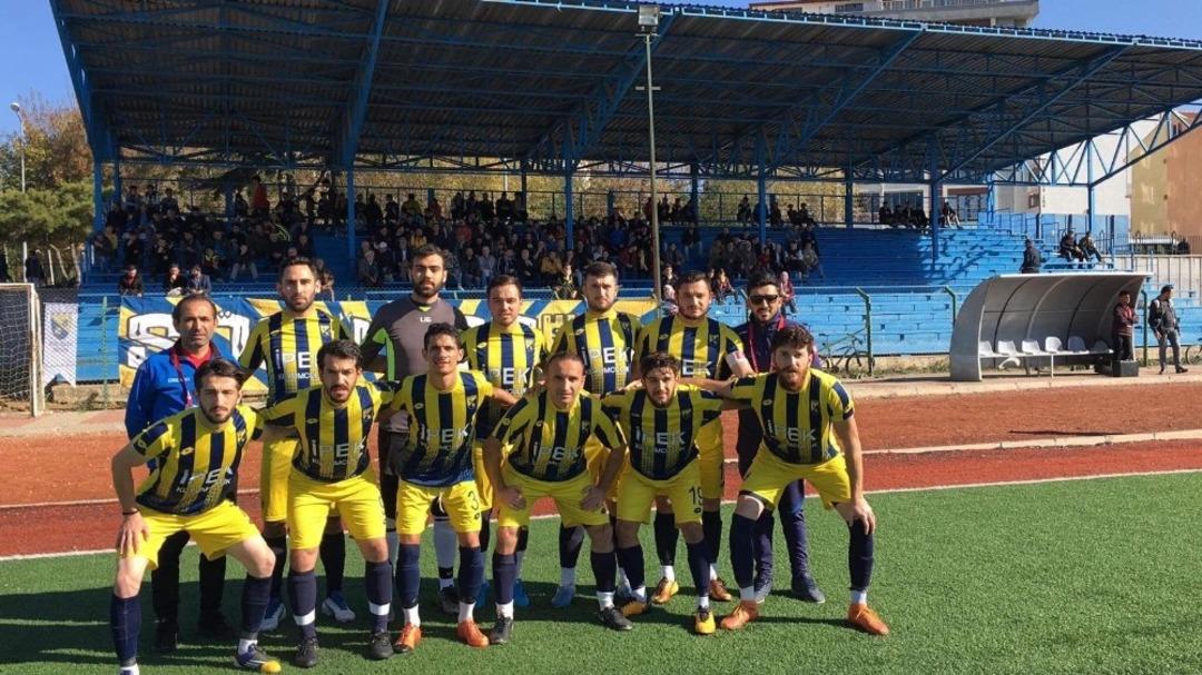 S&ouml;ğ&uuml;tspor son şampiyonu evinde mağlup etti