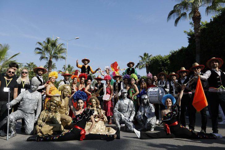 Mersin, karnaval gibi bir festivale ev sahipliği yaptı G1