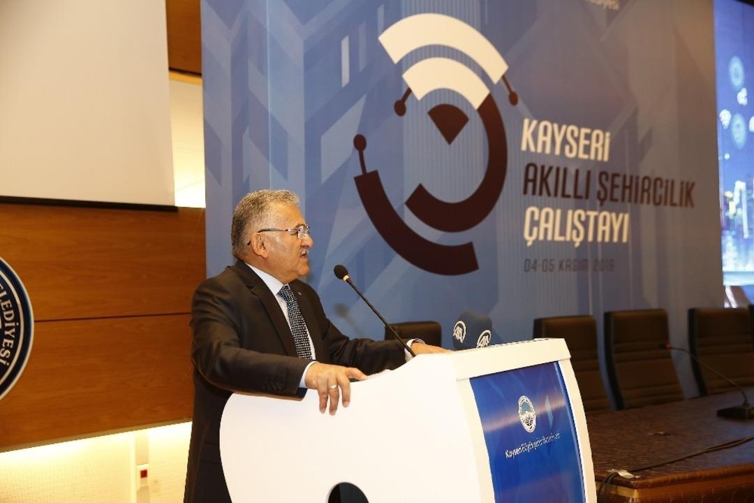 Başkan B&uuml;y&uuml;kkılı&ccedil;:&ldquo;Akıllı şehircilik, ortak akılla şehri geleceğe taşımaktır&rdquo;