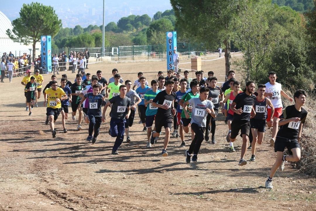 PA&Uuml;&rsquo;l&uuml; sporculardan Atat&uuml;rk&rsquo;&uuml; Anma Koşusu&rsquo;nde b&uuml;y&uuml;k başarı