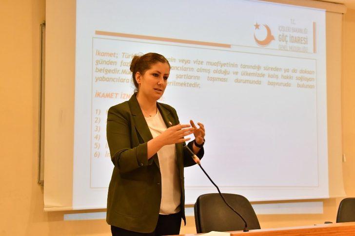 SAÜ’de Göçmen ve Sığınmacılara sunulan sosyal hizmetler konuşuldu G2