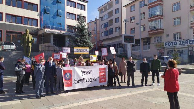 Meslek lisesi öğrencilerinden lösemi çocuklar için etkinlik