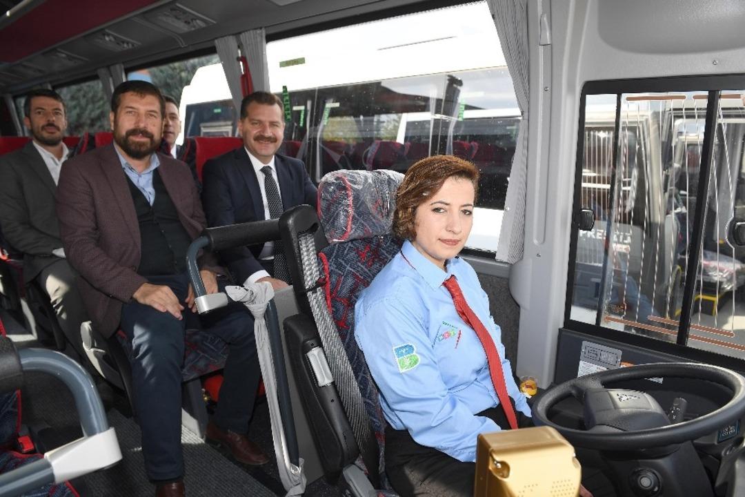 Kocaseyit Havaalanı i&ccedil;in 5 otob&uuml;s