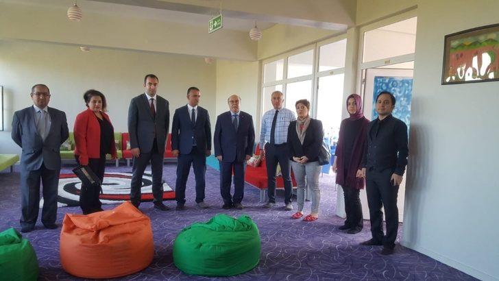 MEB Müşaviri Çolakoğlu okulları ziyaret etti G5