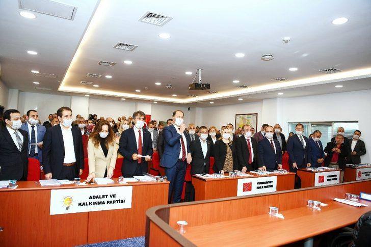 Beylikdüzü’nde Belediye Meclisi maskeleriyle dikkat çekti G3