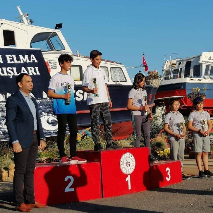 Eğirdir’deki 4.Altın Elma Optimist Yelken Yarışları ödül töreni ile tamamlandı G3