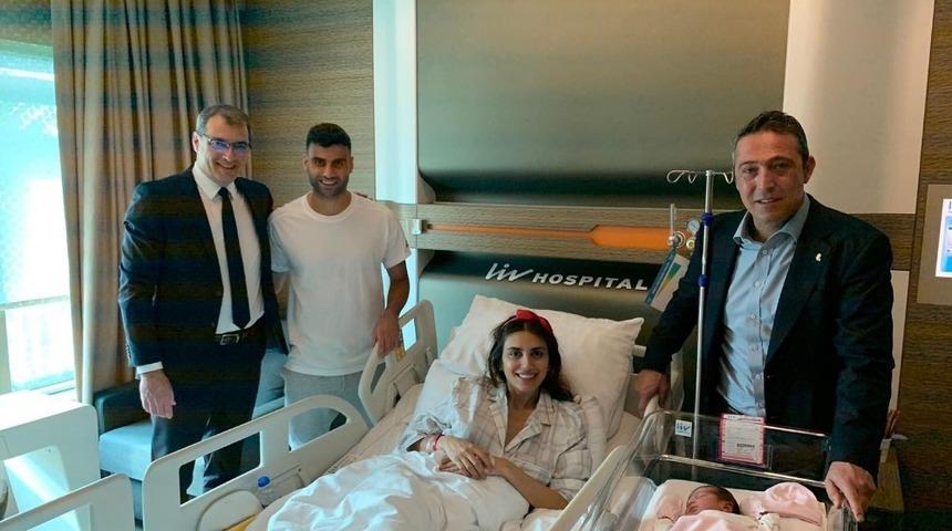 Fenerbahçeli Deniz Türüç baba oldu