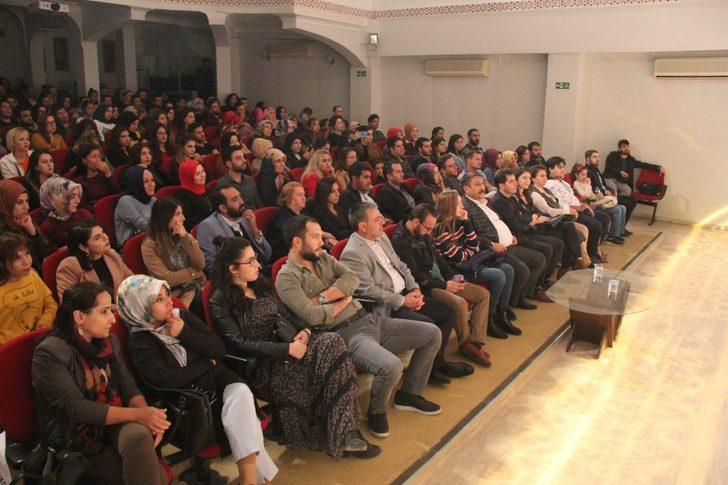 Büyükşehir Belediyesi Şehir Tiyatrosu sezonun ilk oyununu sergiledi G2