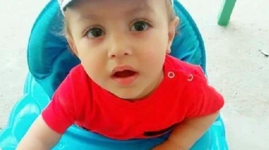 Bahçe kapısı altında kalan minik Eymen, toprağa verildi