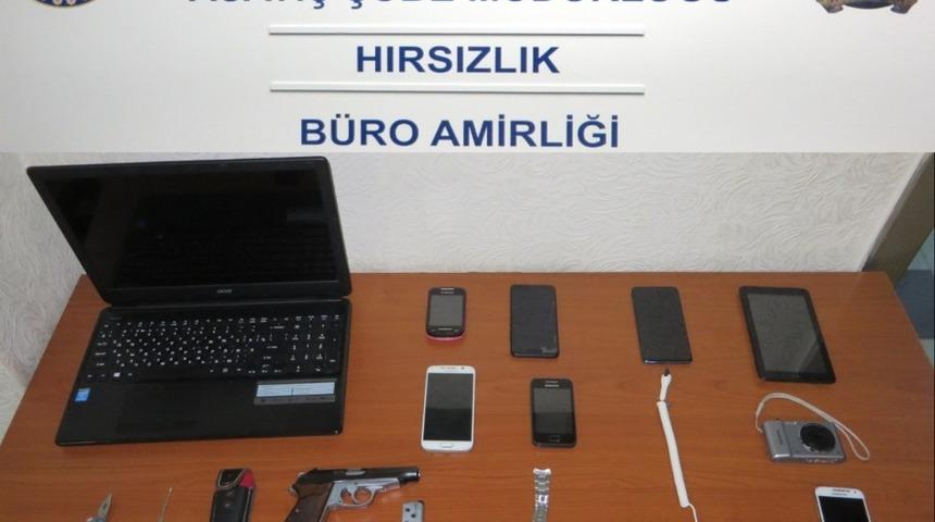 Gürcistan’dan kimlik değiştirip Türkiye’ye gelen hırsızlar yakalandı