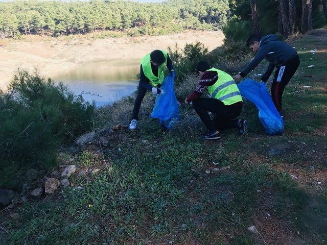 Ülkü Ocaklarından Çanakkale’de çevre temizliği