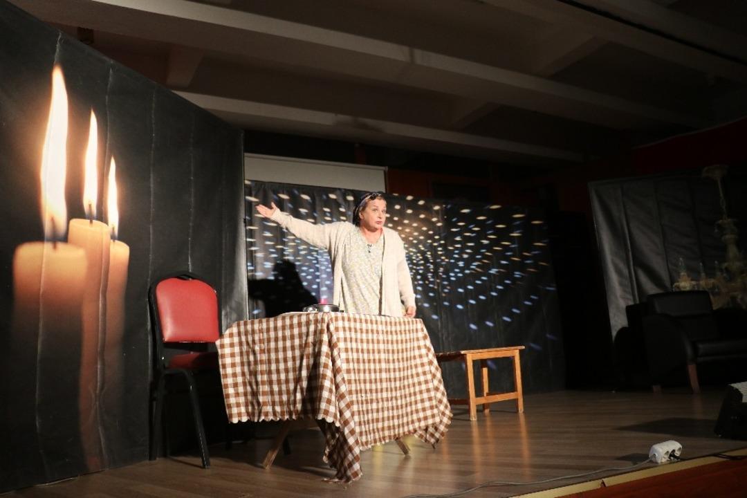 Madde bağımlılığı ve zararları tiyatro ile &ouml;ğrencilere aktarıldı