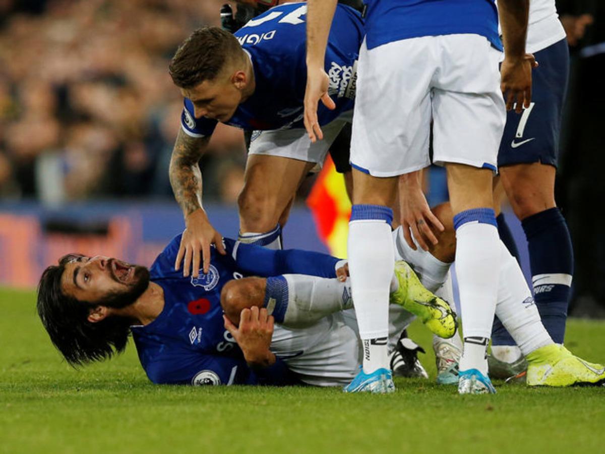 Ayağı kırılan Everton'ın yıldızı Andre Gomes ameliyat oldu