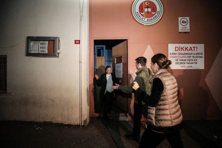 Hakkında tahliye kararı verilen Nazlı Ilıcak cezaevinden çıktı! 'Kalanları Allah kurtarsın' G4