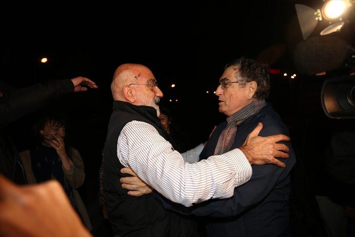 Ahmet Altan cezaevinden çıktı! 'Yıllarımın kaybolmasına izin vermedim' G1