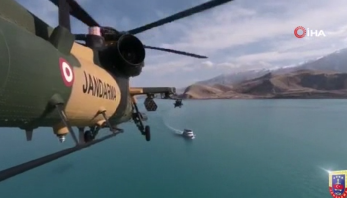 Jandarma paylaştı! ATAK helikopterden Van Gölü manzarası trend