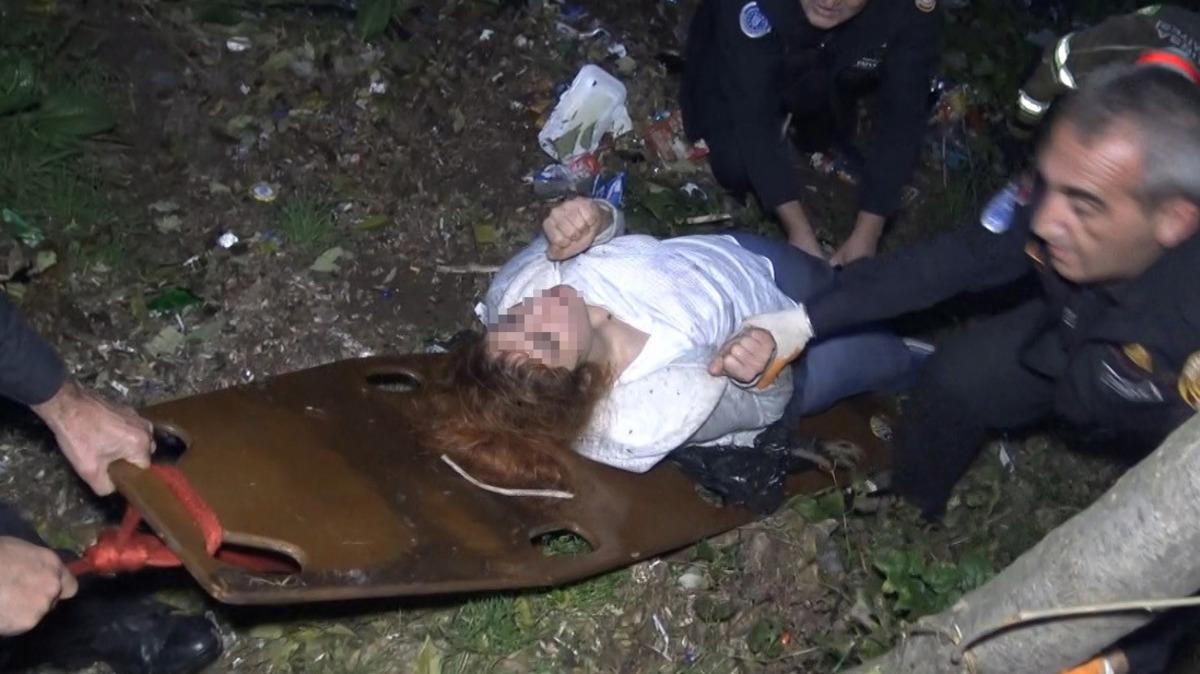 U&ccedil;uruma d&uuml;şen kadının kurtarma ekibinden isteği ve yaptıkları şaşkına &ccedil;evirdi