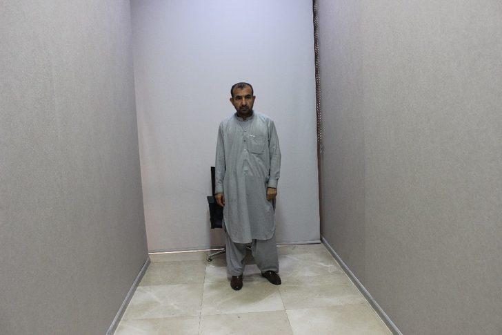 Şafak Sezer'den tiyatrolar boş kalmasın çağrısı G2