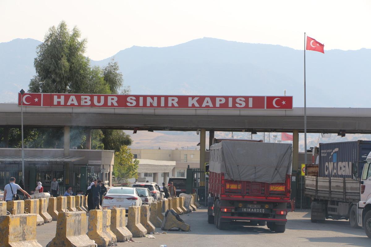Habur Sınır Kapısı'ndan ihracat y&uuml;zde 18 arttı