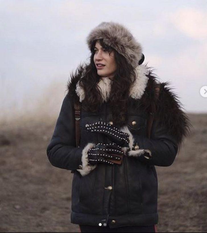 Berrak Tüzünataç'tan doğum gününe özel üstsüz poz G4